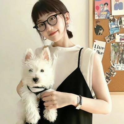 索女罗拉封面
