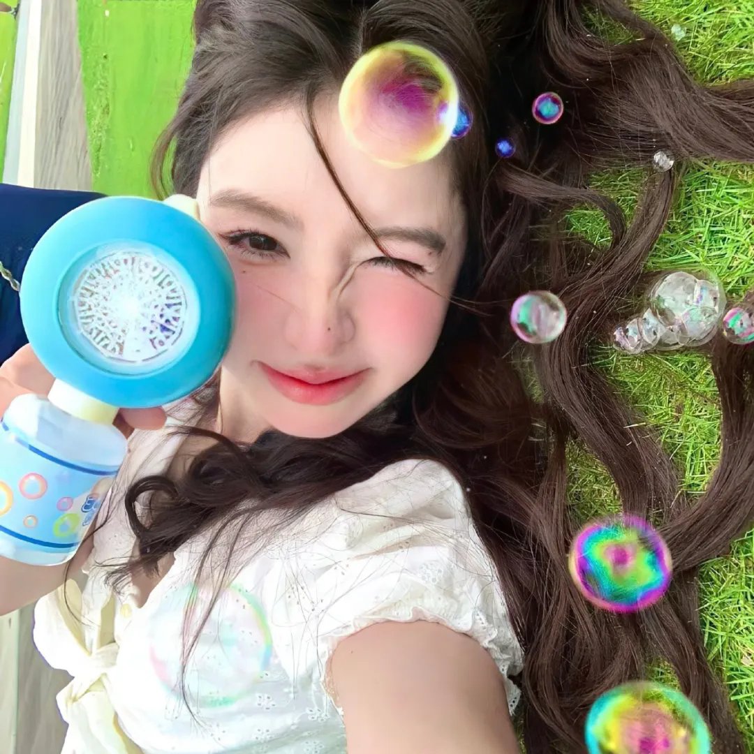 女人是恶魔封面