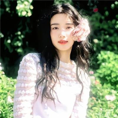 蛇发女妖封面